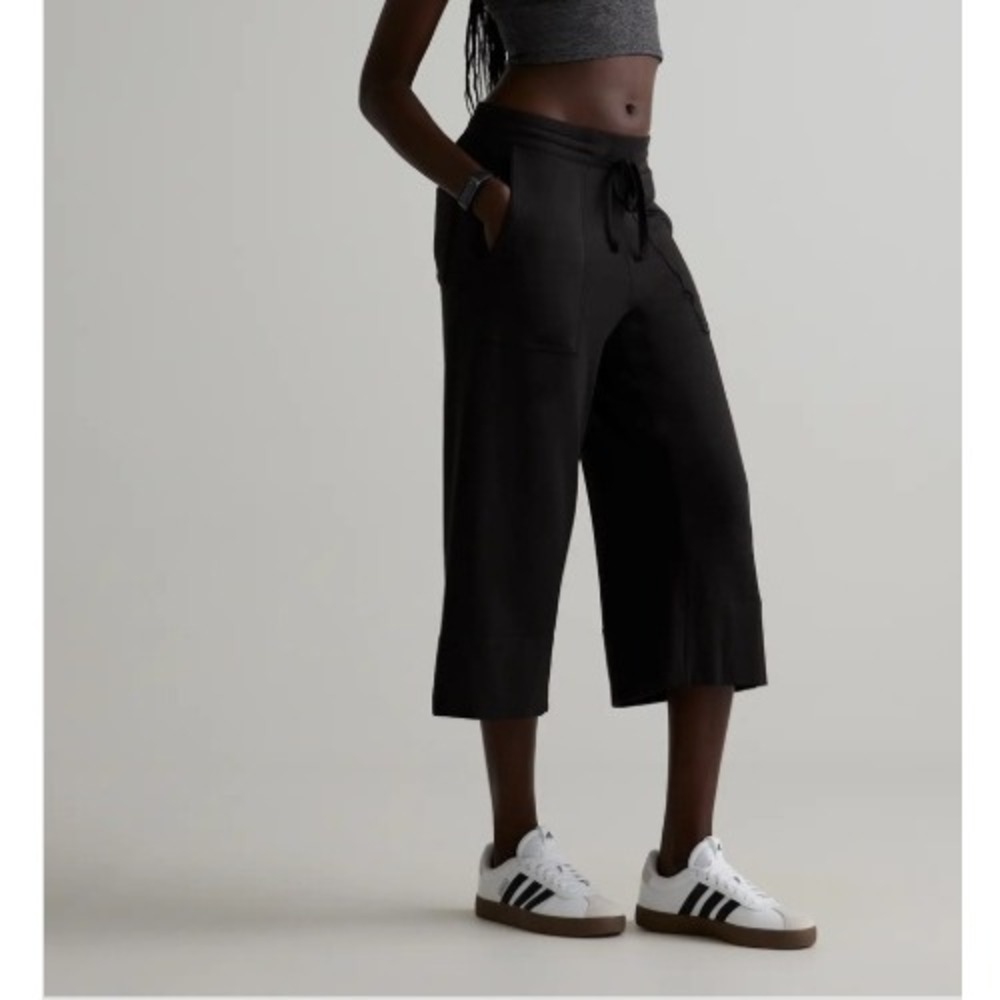Quince Black Wide Leg Crop Pants Women Medium Drawstring Culottes Gorpcore Cozy